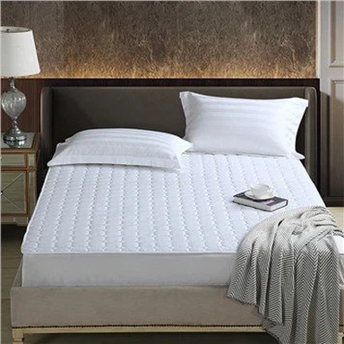 Standard Hotel Mattress Protector